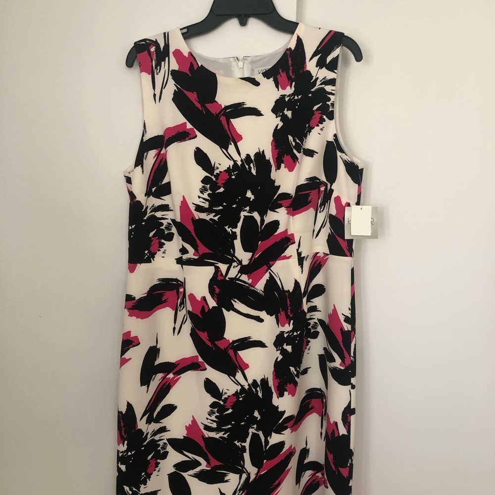 Macy’s Sleeveless Multicolored Dress Size 16